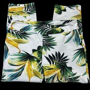 Chico's So Slimming crop pants Women's size 1.5(10)